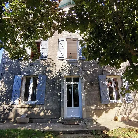 L'echappee Du Merlou Holiday home *